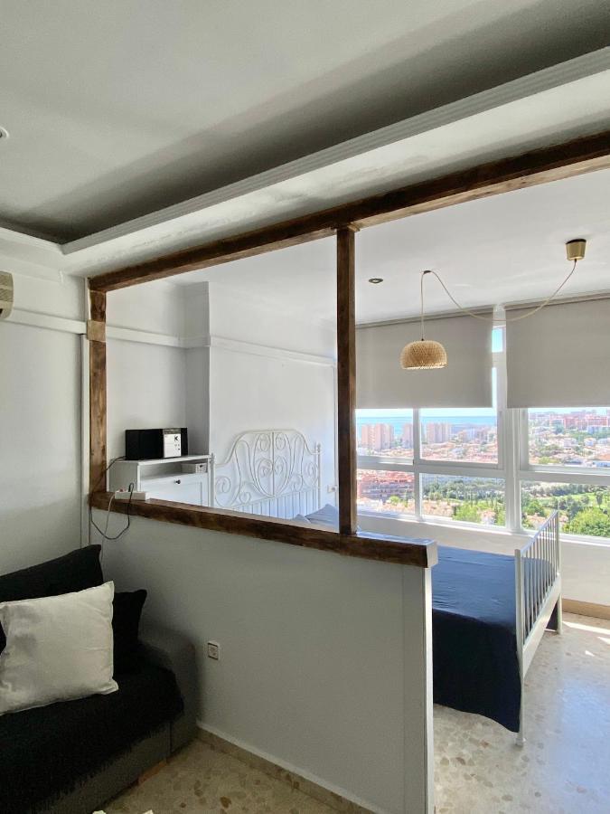 La Colina Estudio Con Vista Al Mar 토레몰리노스 외부 사진